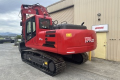 23-ton-excavator-54