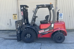 3.5-All-Terrain-Forklift-1