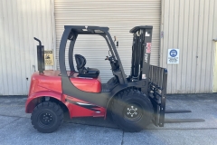 3.5-All-Terrain-Forklift-43
