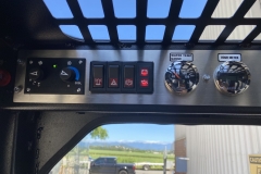 590t-skid-steer-17