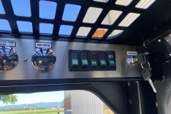590t-skid-steer-18