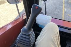 590t-skid-steer-19